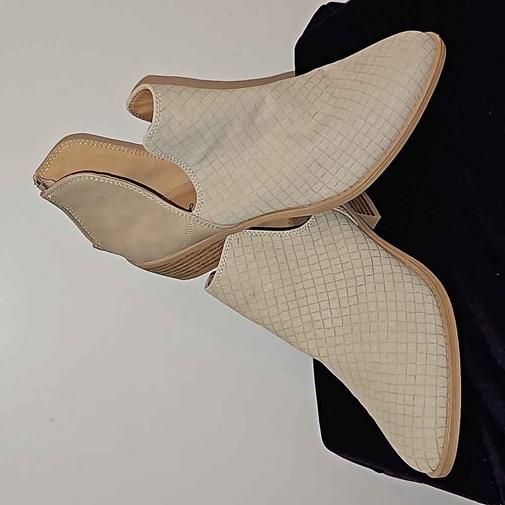 Nude booties